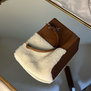 perfect anne klein bag for fall!